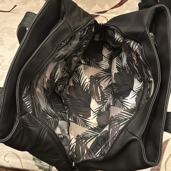 Lug Temp Classic VL Tote Bag (black) - Picture 4 of 6